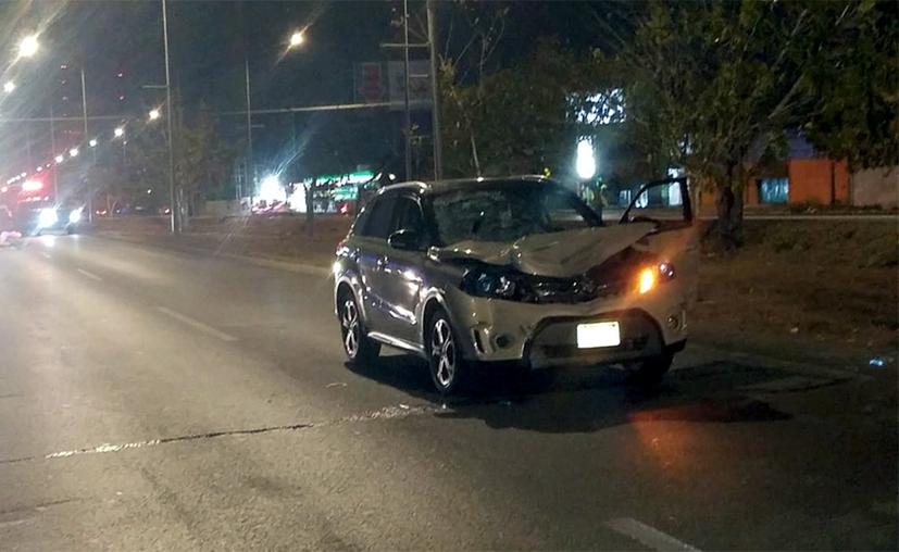 Ciclista es atropellado al intentar cruzar Periférico