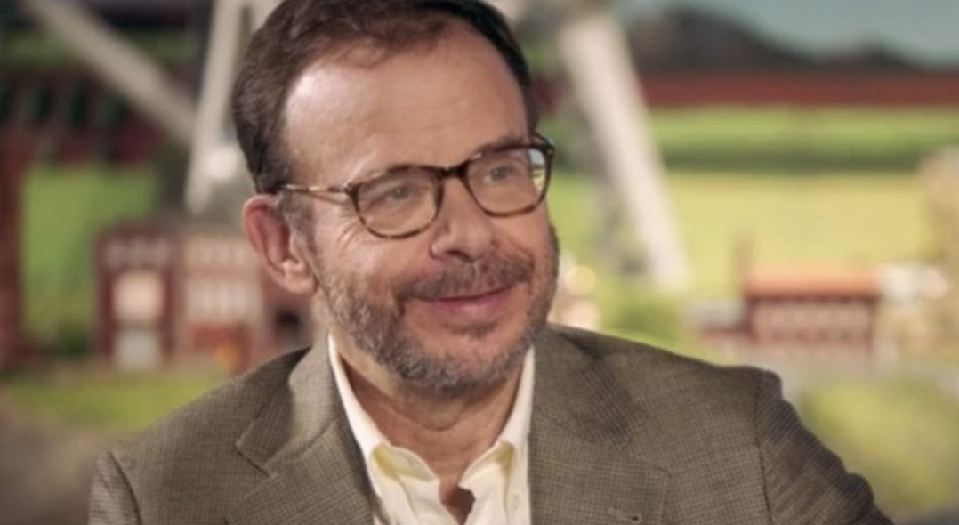 Rick Moranis, el hombre que protagonizó las películas de tu infancia, reaparece casi irreconocible