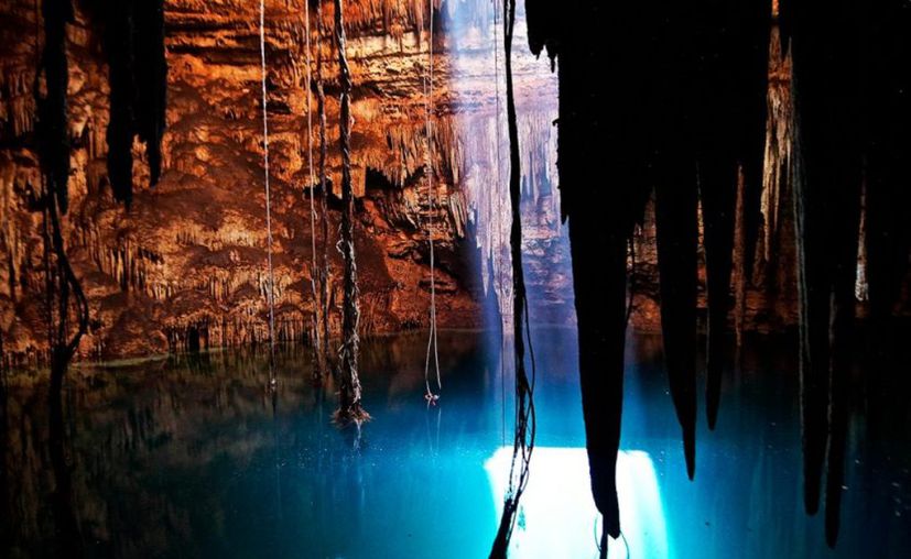 ¿Sabías que en Chichén Itzá hay un cenote de agua cristalina que casi nadie ha visto?