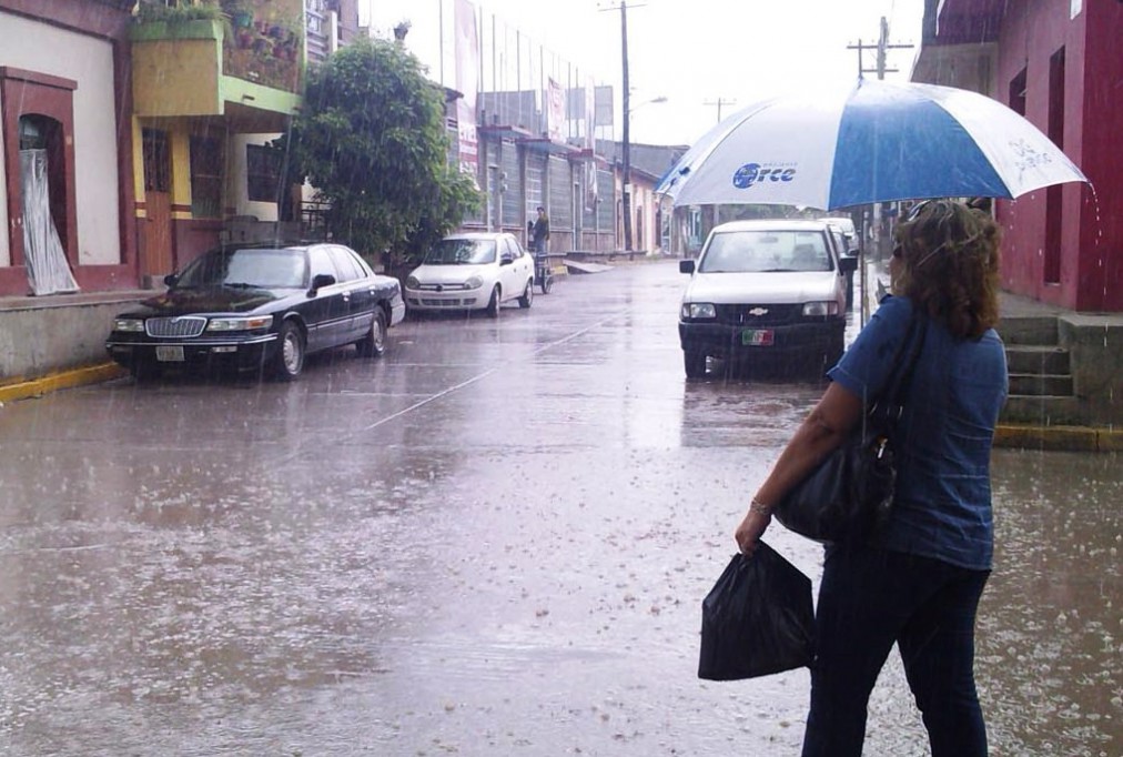 Pronostican máximas de 39 grados y lluvias dispersas