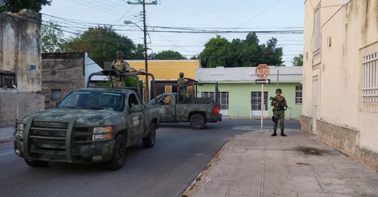 Cateo antidrogas deja tres detenidos en el Centro de Mérida