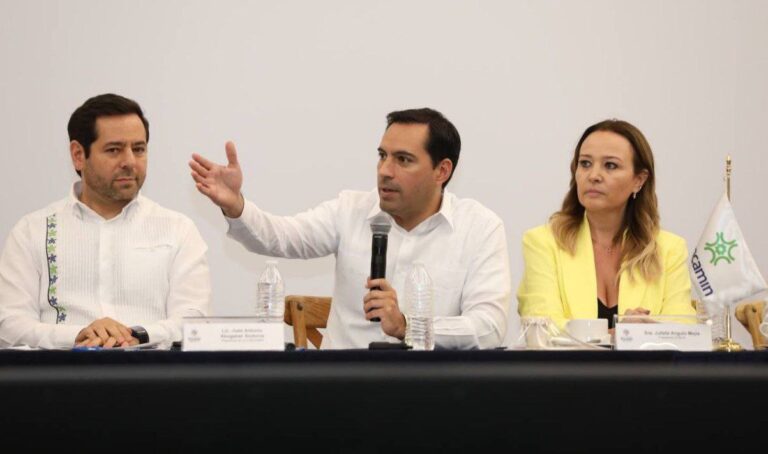 Vila expone ‘plus’ de invertir en Yucatán ante industriales de todo el país