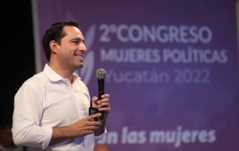 Mauricio Vila inaugura el segundo congreso Nacional de mujeres politicas.