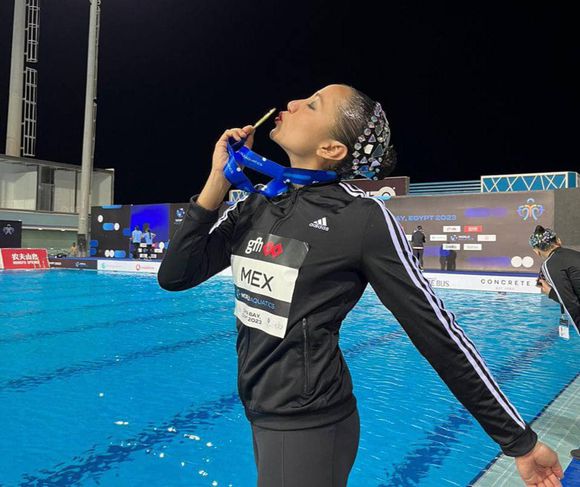 ¡Orgullo yucateco! Regina Alférez triunfa con Selección de Natación Artística