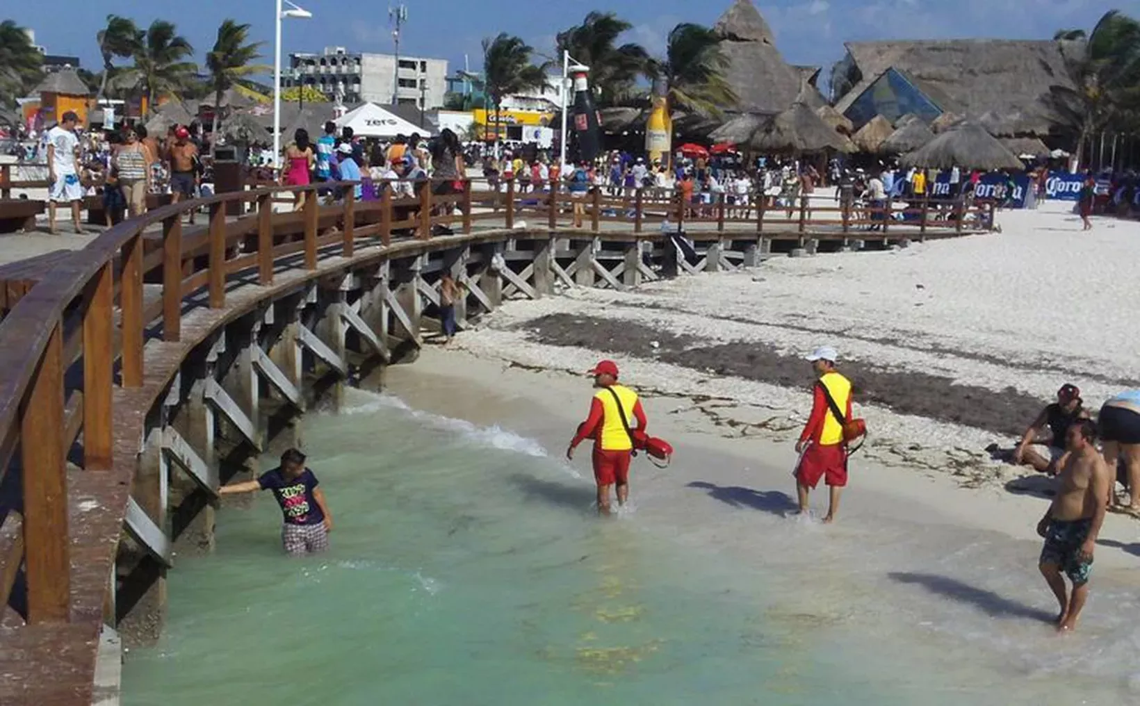 Advierten de la presencia de la bacteria comecarne en el Golfo de México