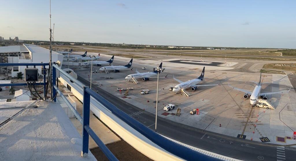 Anuncia ampliación y modernización del aeropuerto Joaquín Díaz Mena