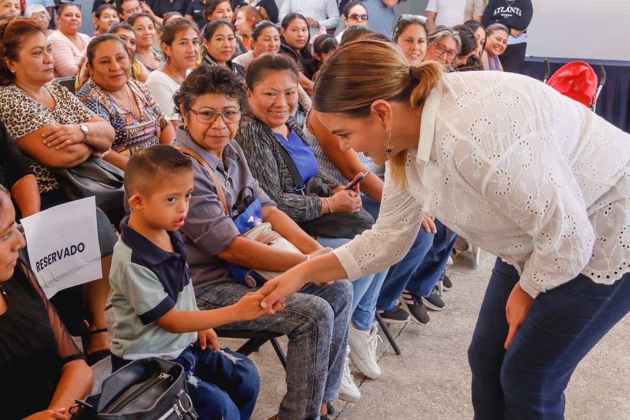 Servicios municipales, siempre a disposición de las personas con discapacidad: Cecilia Patrón